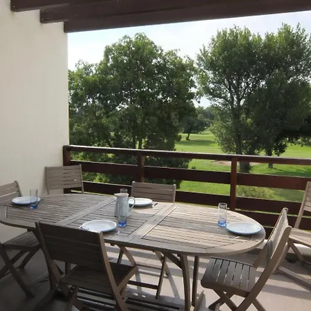 Le Golf Clair.1 *